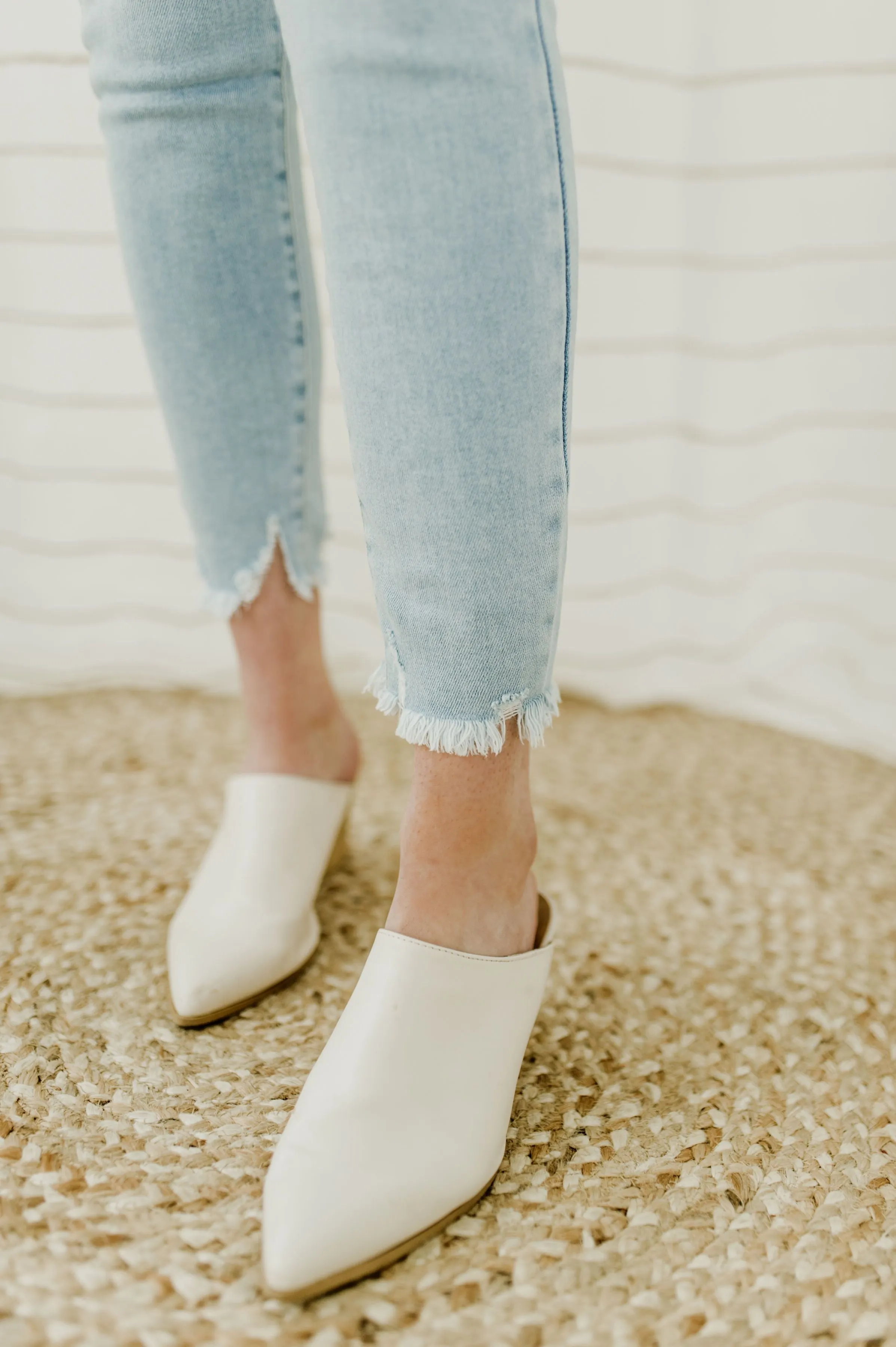 CLEARANCE- The Staple High Rise Skinny Jeans
