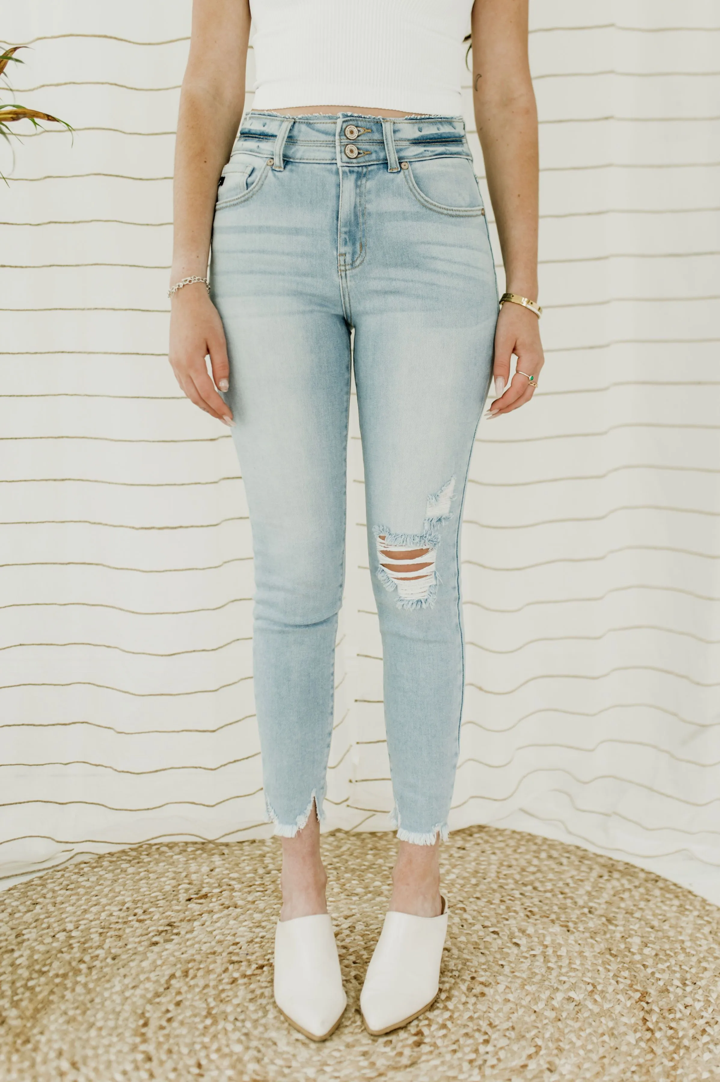 CLEARANCE- The Staple High Rise Skinny Jeans