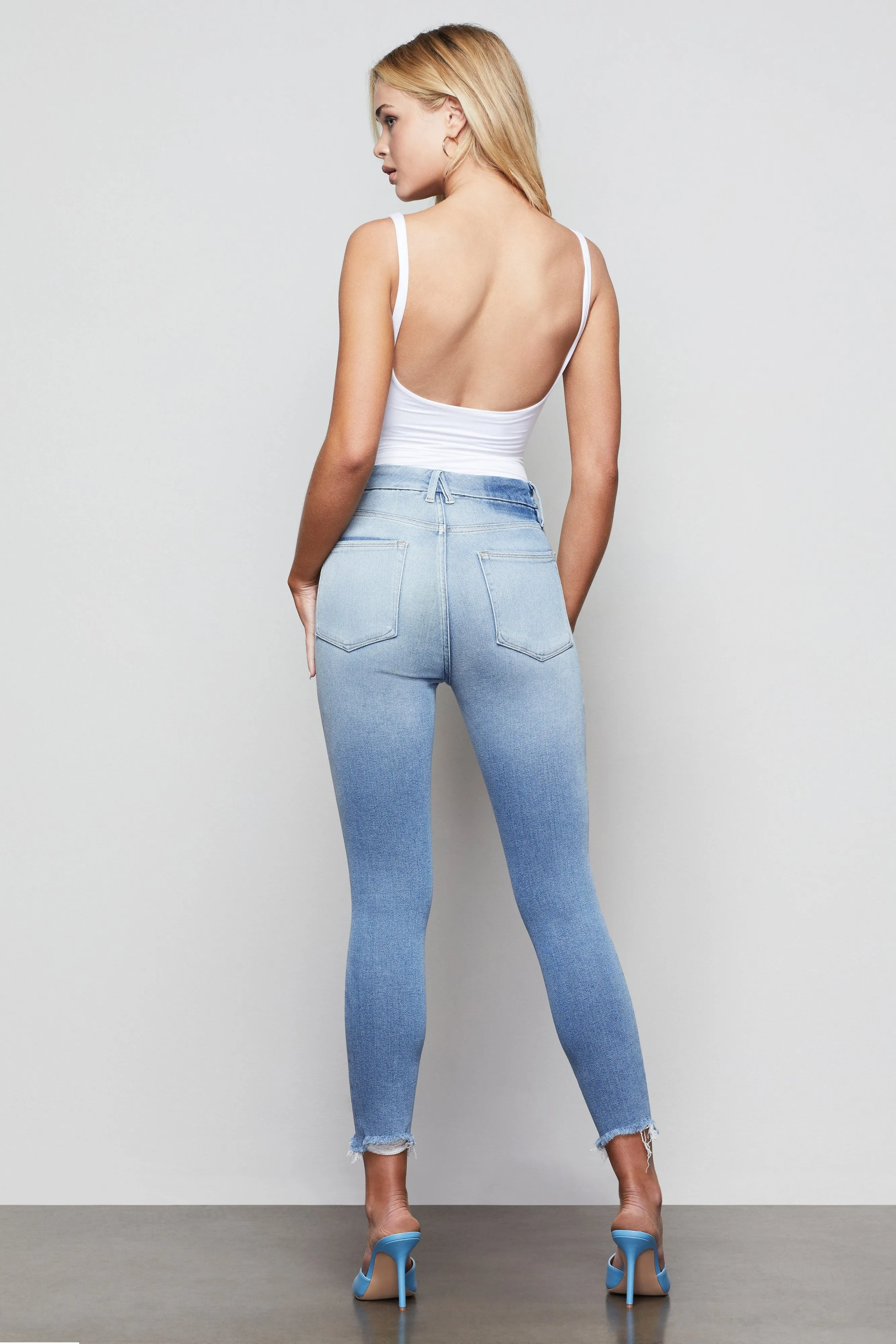 GOOD CURVE SKINNY CROP CHEWED HEM | BLUE440