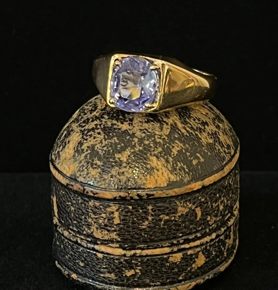 Mens 4.60ct Colour Change Mauve to Blue Ceylon Sapphire Ring