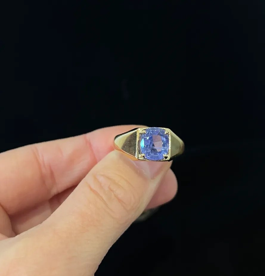 Mens 4.60ct Colour Change Mauve to Blue Ceylon Sapphire Ring