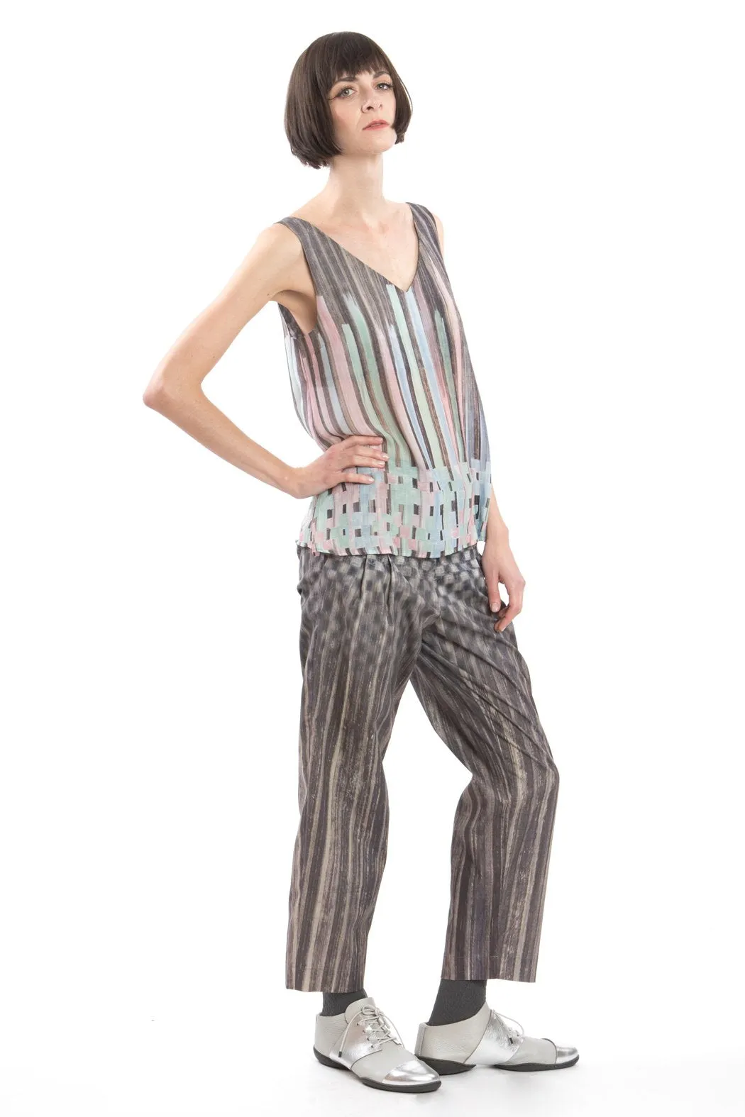 V-Neck Shirt Gradient Print